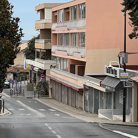 Magnifique A Cassis,parking,2 Pas Du Port Apartment